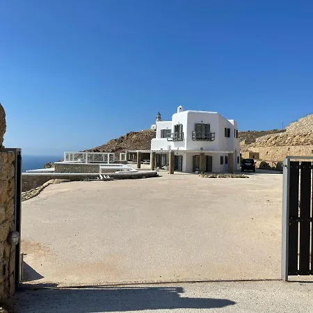 Faros Villa *